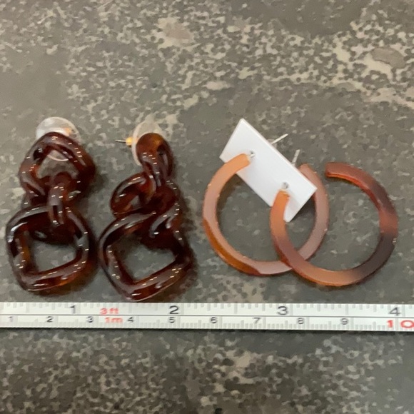 Brown tortoise shell style earrings - Picture 4 of 8